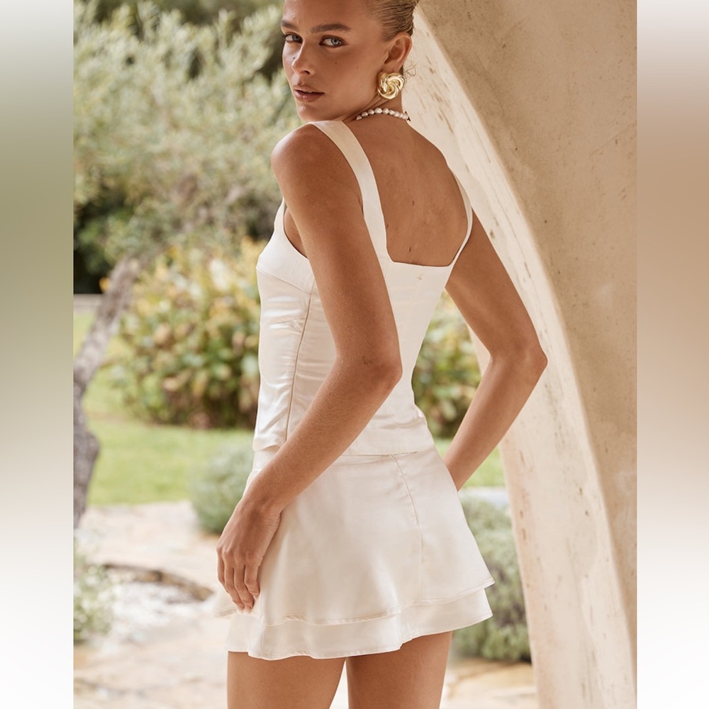 RUNAWAY THE LABEL PAMMI TOP - IVORY - Picture 3 of 5